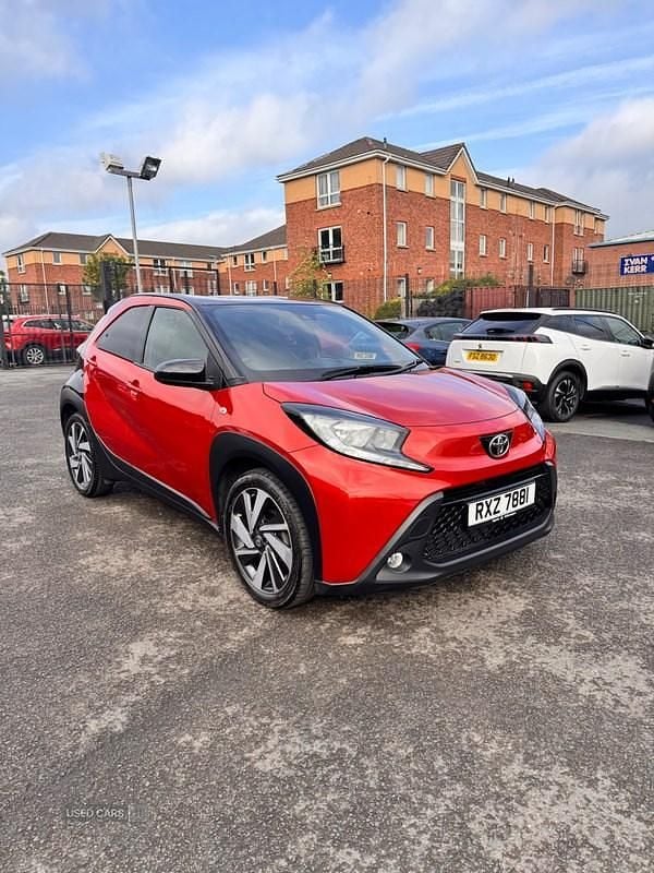 Red Used 2022 Toyota Aygo X SUV | £10,995 - Image 1/4