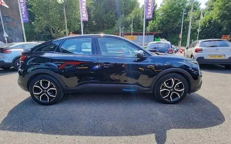 Used Citroën e-C4 100 kW (136 HP) 2021 Black Hatchback