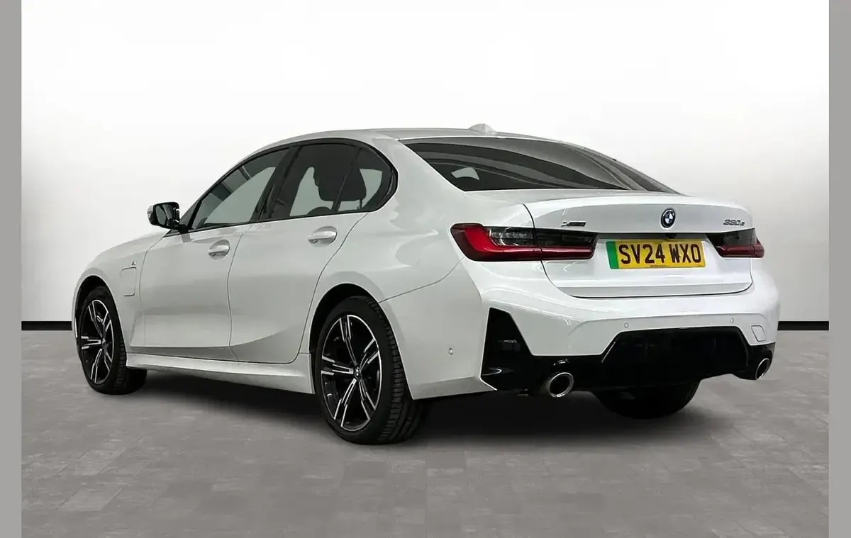Used BMW 330 M Sport 288 HP (211 kW) 2024 White Sedan