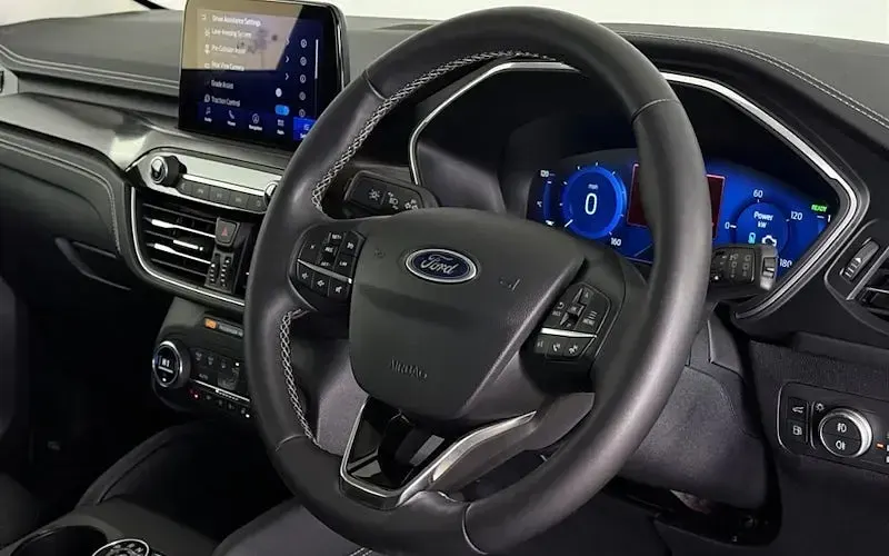 Used Ford Kuga Vignale 225 HP (165 kW) 2023 Blue SUV