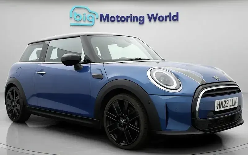 Used Mini Cooper Exclusive 136 HP (100 kW) 2023 Hatchback
