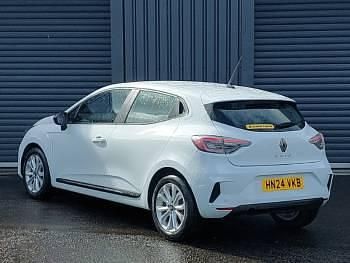 Używany Renault Clio V Evolution 90 KM (66 kW) 2024 Biały Hatchback