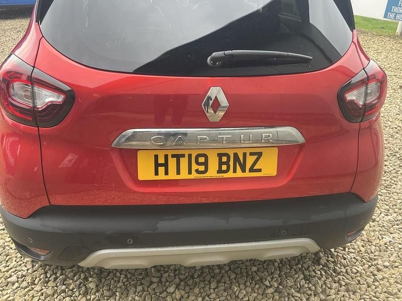 Second-hand Renault Captur GT-Line 90 CP (66 kW) 2019 Roșu SUV