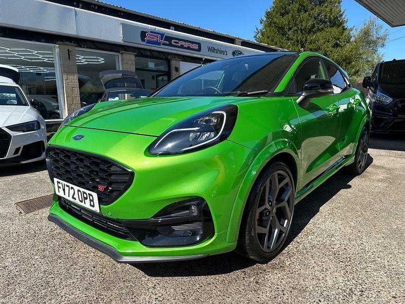 Green Used 2022 Ford Puma ST Hatchback | £20,995 (Fair price) - Image 1/4