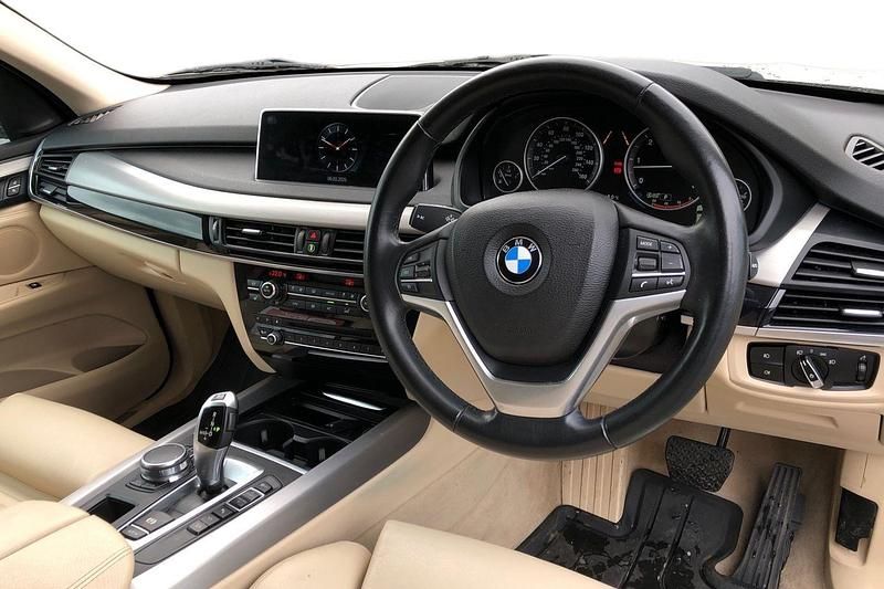 Used BMW X5 Advantage 2016 White SUV