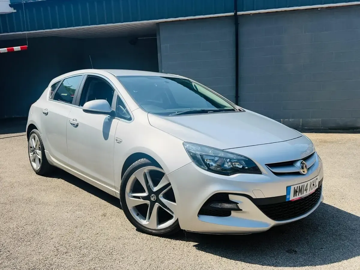 Used Vauxhall Astra Edition 2014 Silver Hatchback