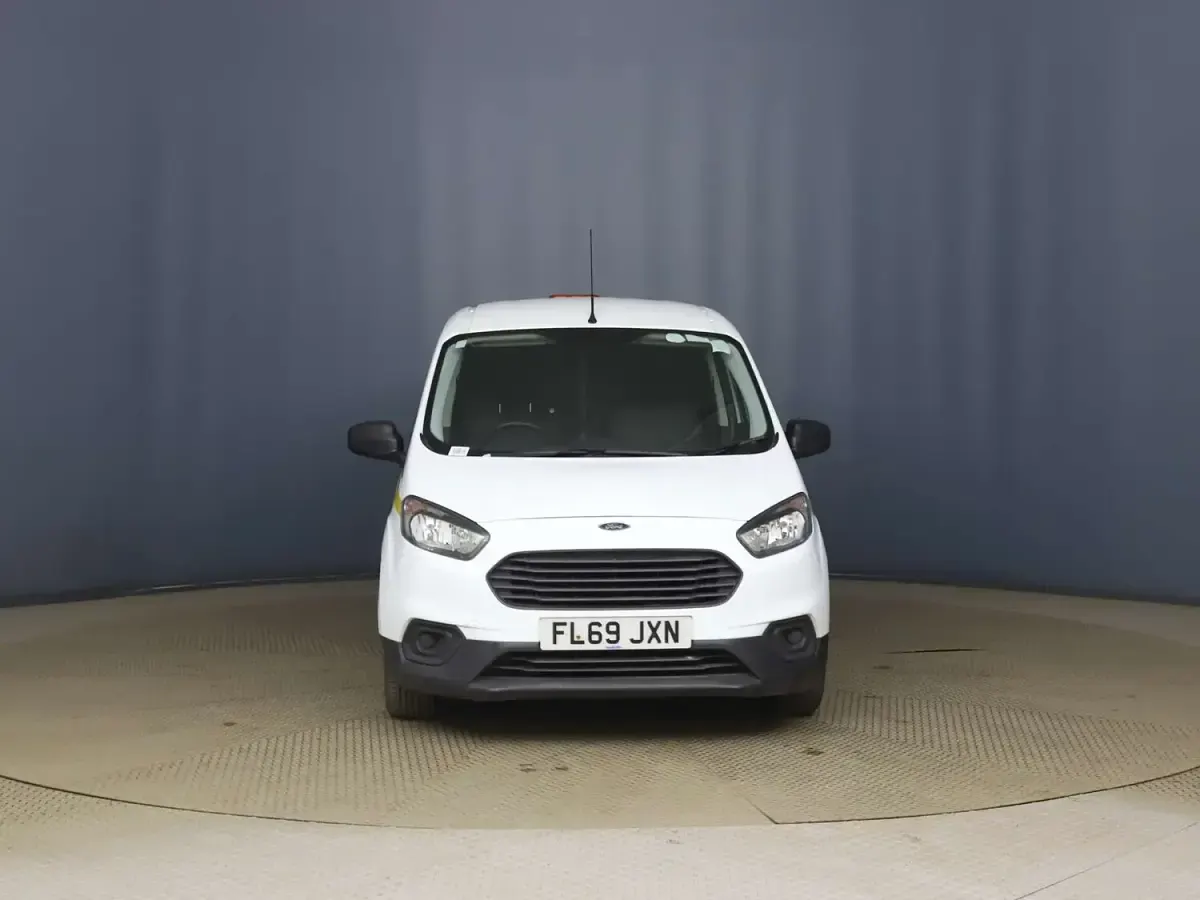 Used Ford Transit 2019 White Sedan