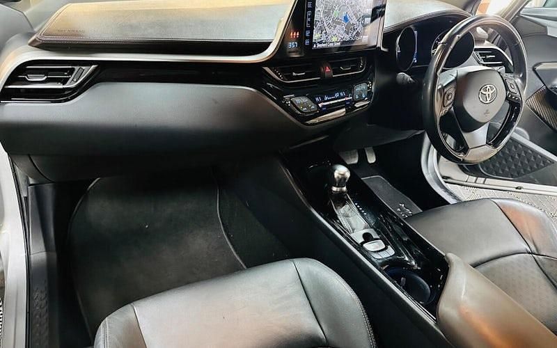 Used Toyota C-HR 122 HP (89 kW) 2018 Silver SUV