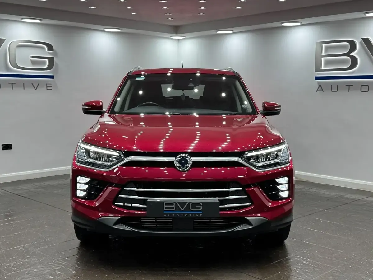 Used SsangYong Korando 163 HP (119 kW) 2020 Red Estate
