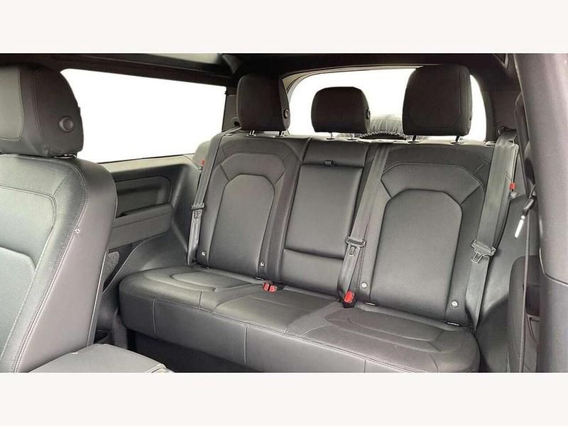 Usado Land Rover Defender SE Dynamic 250 CV (183 kW) 2023 Blanco SUV