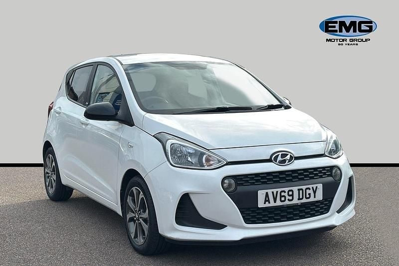 White Used 2019 Hyundai i10 Hatchback | £6,993 (Fair price) - Image 1/3