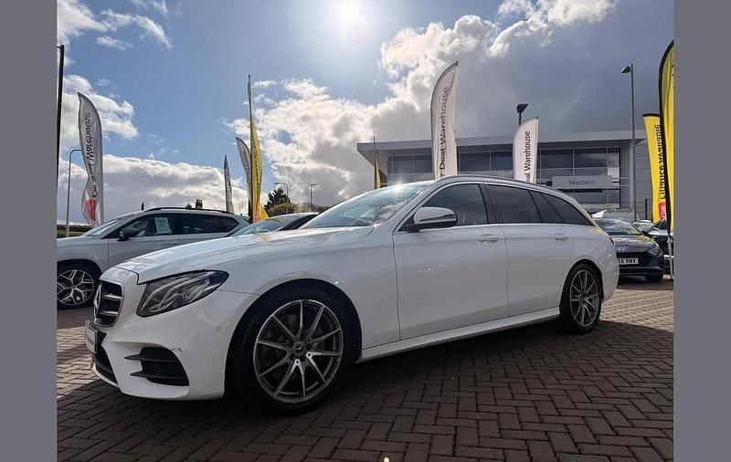 Used Mercedes E200 AMG line 180 HP (132 kW) 2020 White Estate