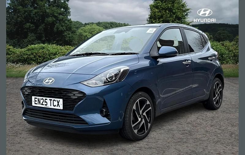 Usado Hyundai i10 Premium 77 HP (56 kW) 2025 Azul Citadino