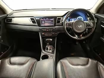 Used Kia Niro 2018 White SUV