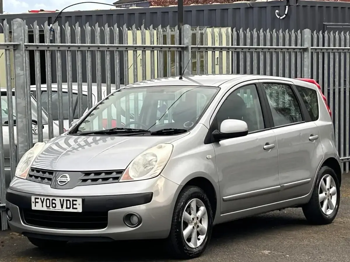 Used Nissan Note SE 87 HP (63 kW) 2006 Silver Hatchback