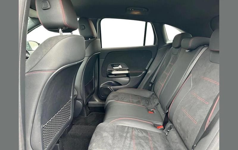 Used Mercedes GLA250 Executive 214 HP (157 kW) 2025 Grey SUV