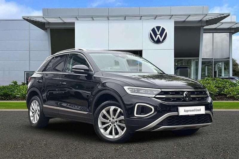 Black Used 2023 VW T-Roc Style SUV | £23,691 (Fair price) - Image 1/4