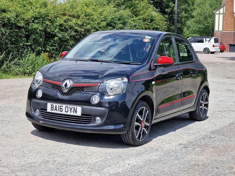 Used Renault Twingo Dynamique 90 HP (66 kW) 2016 Black Hatchback