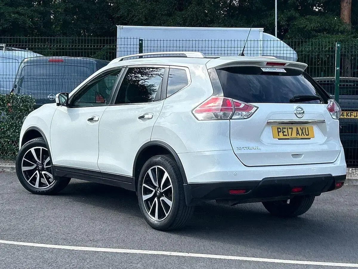 Used Nissan X-Trail S 130 HP (95 kW) 2017 White SUV
