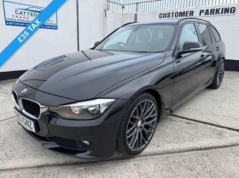 Black Used 2014 BMW 320 Efficient Dynamics Estate | £5,495 (Fair price) - Image 1/3