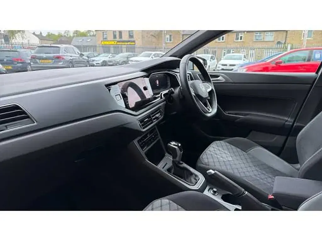 Used VW Polo R-line 110 HP (80 kW) 2022 Silver Hatchback