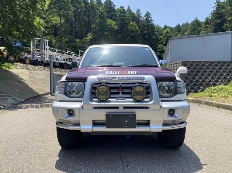 Used Mitsubishi Pajero 1997 White SUV