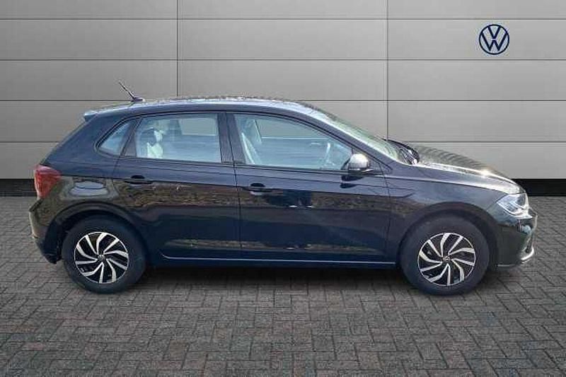 Begagnad VW Polo Life 95 HK (69 kW) 2024 Vit Halvkombi