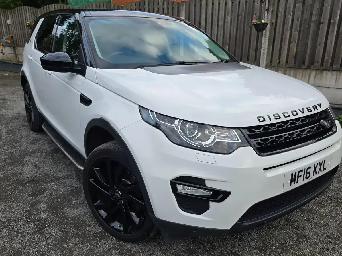 Used Land Rover Discovery Sport HSE 180 HP (132 kW) 2016 White SUV