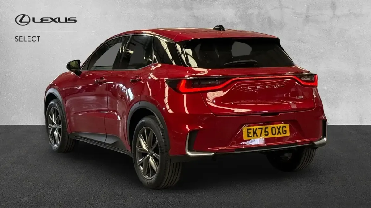 Used Lexus LBX 136 HP (100 kW) 2025 Red SUV