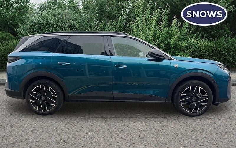 Used Peugeot 5008 GT 136 HP (100 kW) 2024 Obsession blue SUV