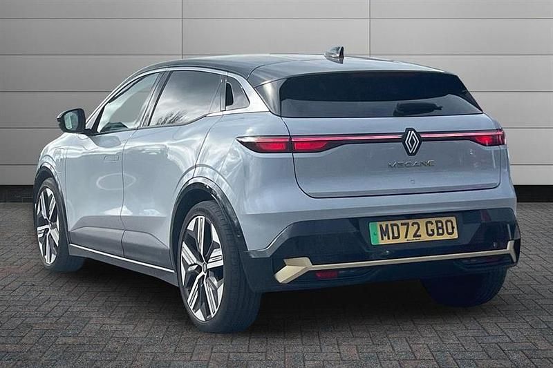 Used Renault Megane E-Tech 159 kW (217 HP) 2023 Grey Hatchback