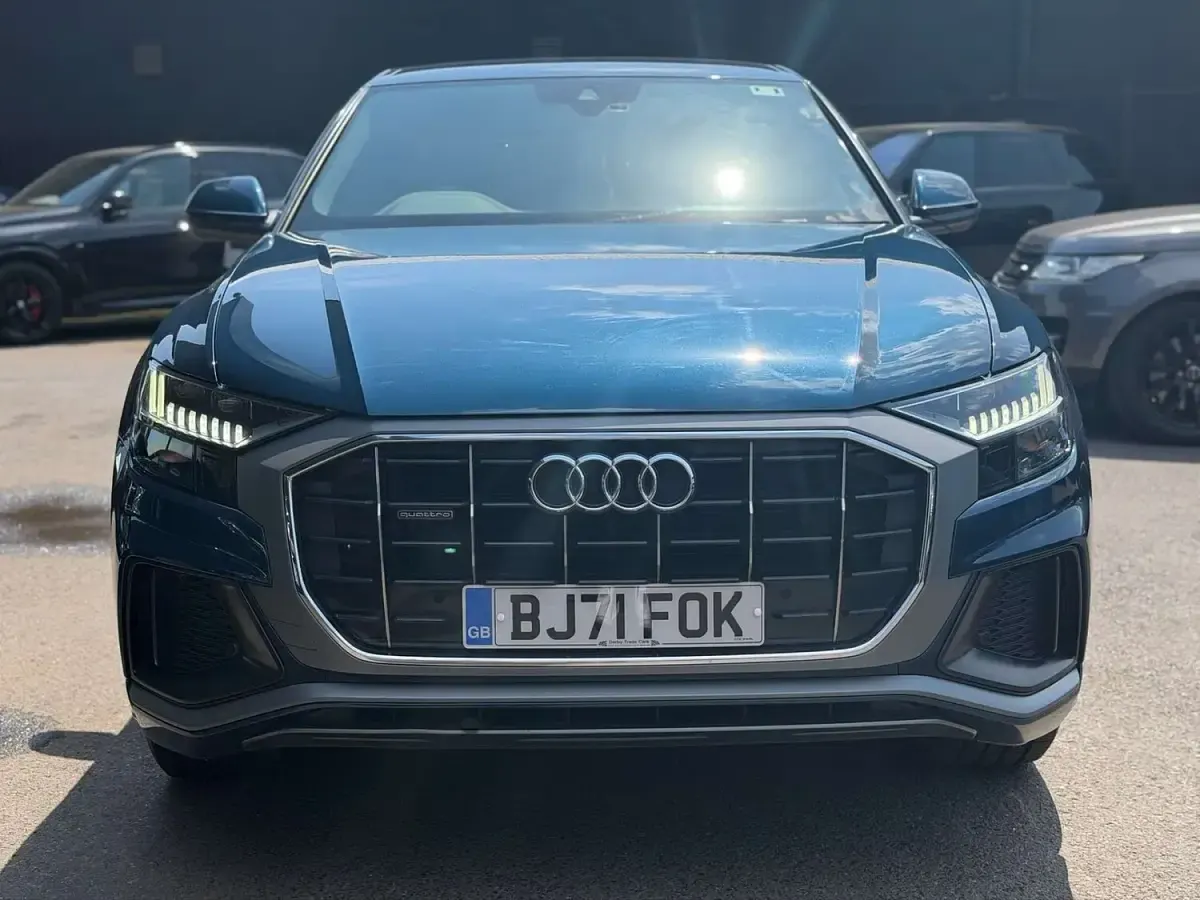 Used Audi Q8 S-Line 286 HP (210 kW) 2020 Blue SUV