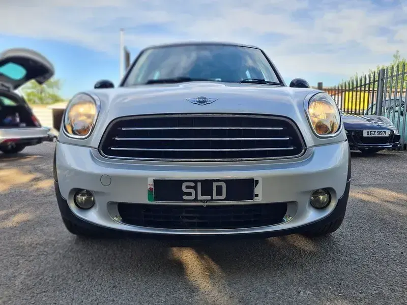 Usado Mini Cooper 2013 Plateado Utilitario