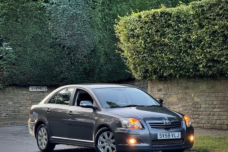 Grey Used 2008 Toyota Avensis Hatchback | £2,799 (Fair price) - Image 1/1