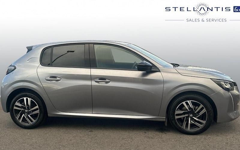 Used Peugeot 208 Allure+ 102 HP (75 kW) 2023 Grey Hatchback