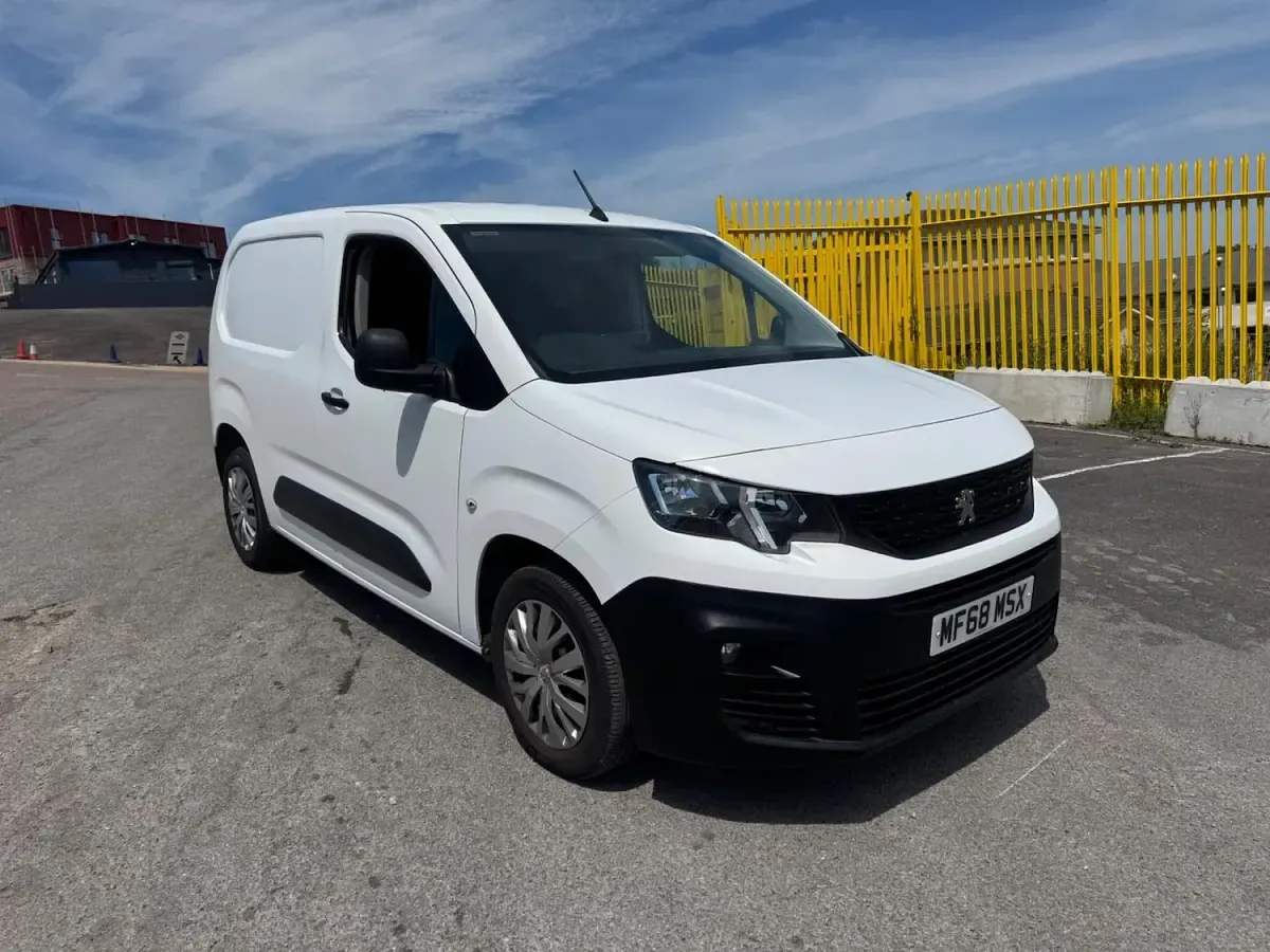 Used Peugeot Partner S 2019 White MPV