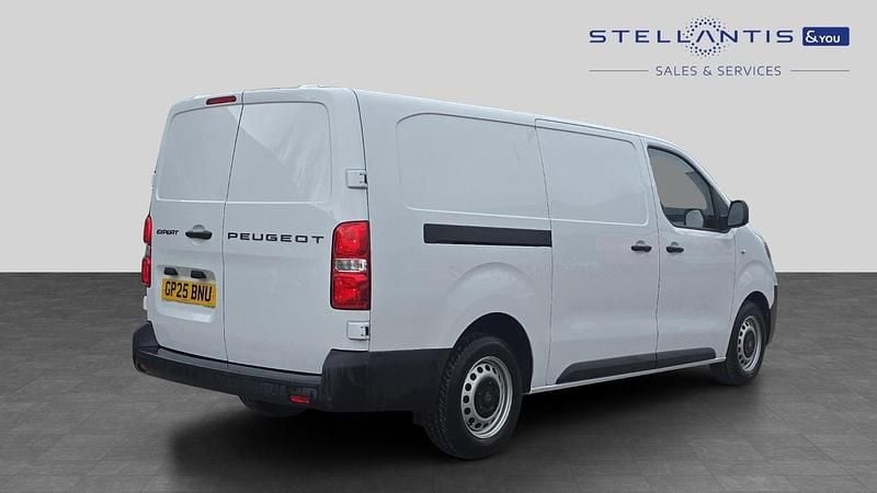 Used Peugeot Expert 143 HP (105 kW) 2025 White Van