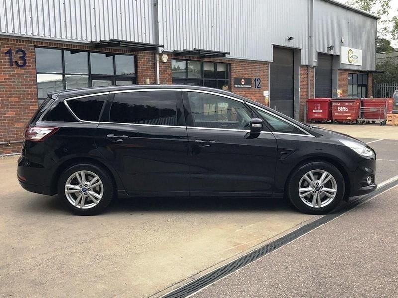 Used Ford S-MAX Titanium 150 HP (110 kW) 2015 Black MPV
