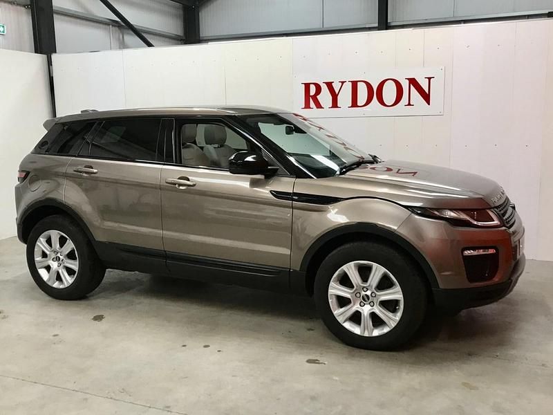 Used Land Rover Range Rover evoque SE 2016 Brown Estate