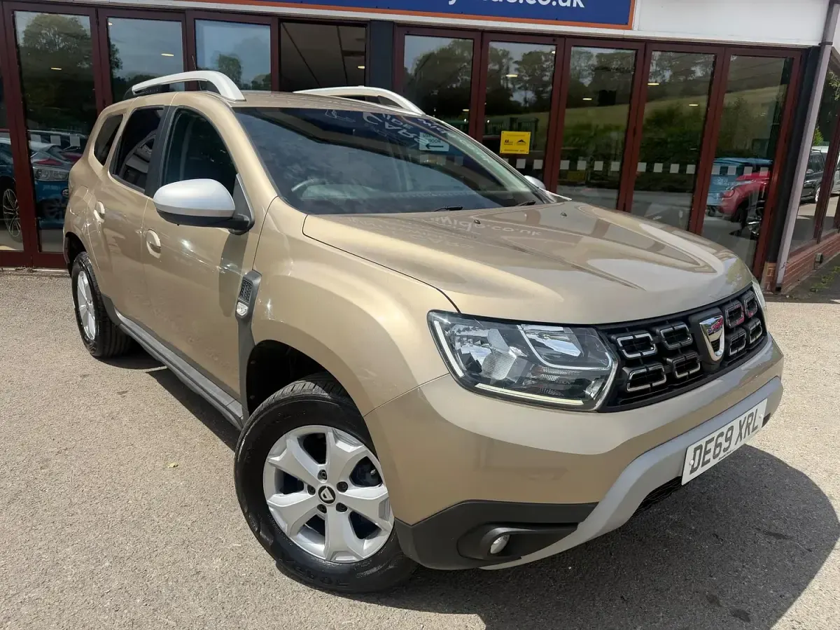 Used Dacia Duster Comfort 130 HP (95 kW) 2019 Beige SUV