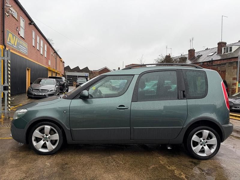 Used Skoda Roomster 105 HP (77 kW) 2012 Green MPV