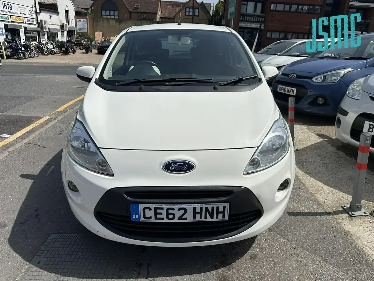 Used Ford Ka Zetec 68 HP (50 kW) 2012 White Hatchback