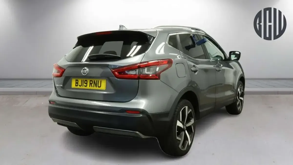 Used Nissan Qashqai Tekna 140 HP (102 kW) 2019 Grey SUV
