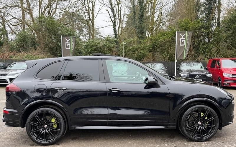 Used Porsche Cayenne 262 HP (192 kW) 2017 SUV