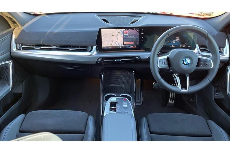 Usado BMW iX2 Luxury Line 230 kW (313 HP) 2026 Preto SUV