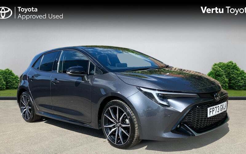 Used 2025 Toyota Corolla Sport Hatchback | £22,478 (A bit pricey) - Image 1/4