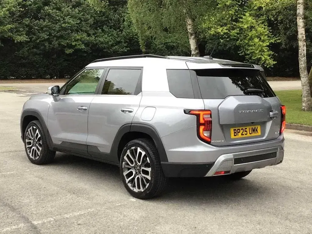 New KGM Torres 163 HP (119 kW) 2025 Iron silver SUV