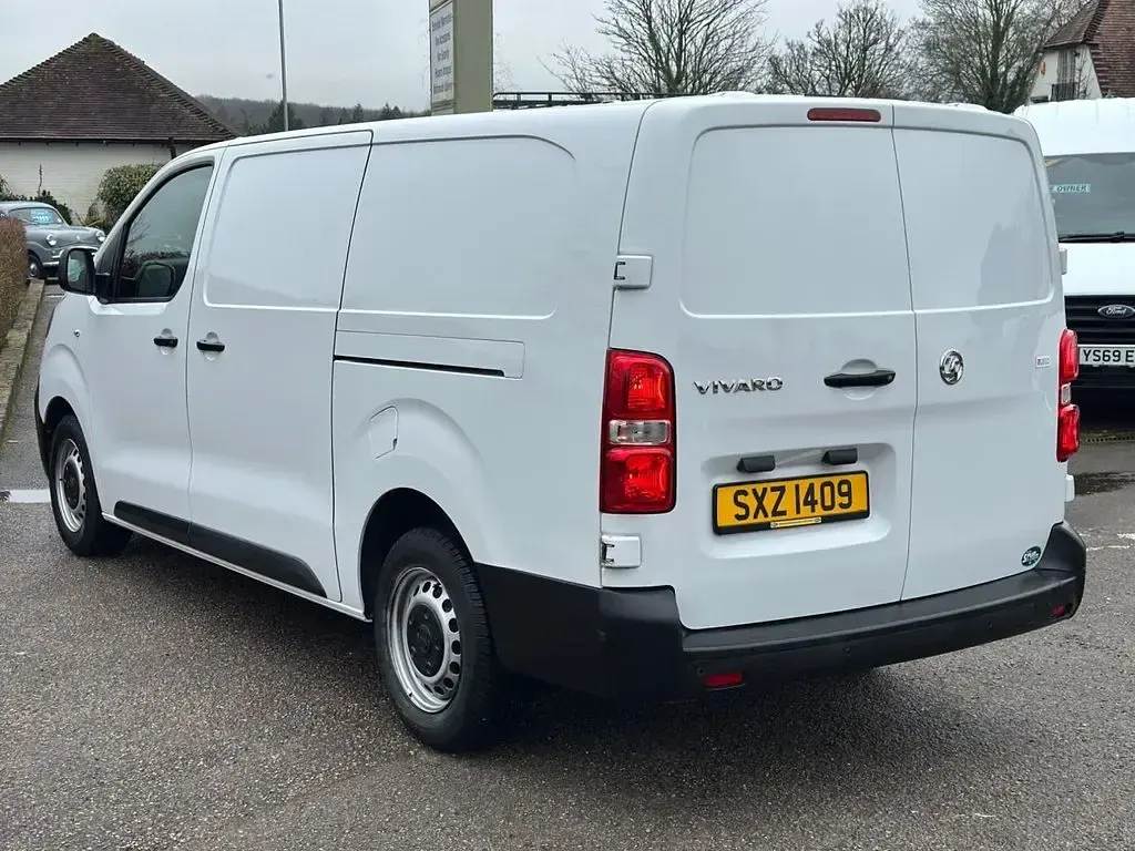 Used Vauxhall Vivaro S 2022 White MPV