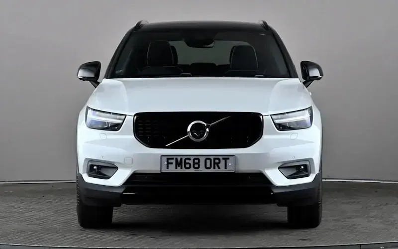 Usado Volvo XC40 R-Design 190 CV (139 kW) 2020 SUV
