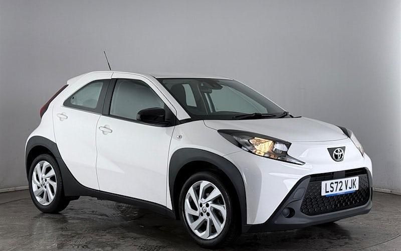 Usado Toyota Aygo X PURE 72 HP (52 kW) 2025 SUV
